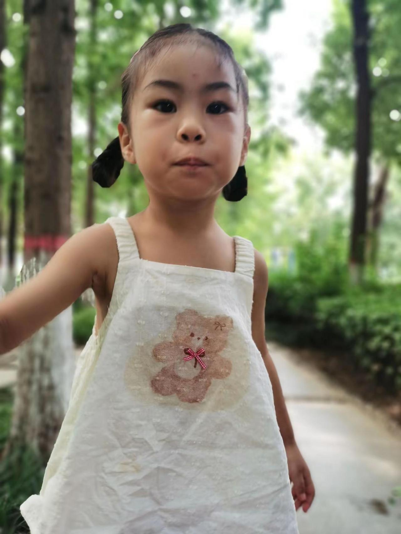 做个美美的小公主 笑容像阳光一样灿烂 公主成长记