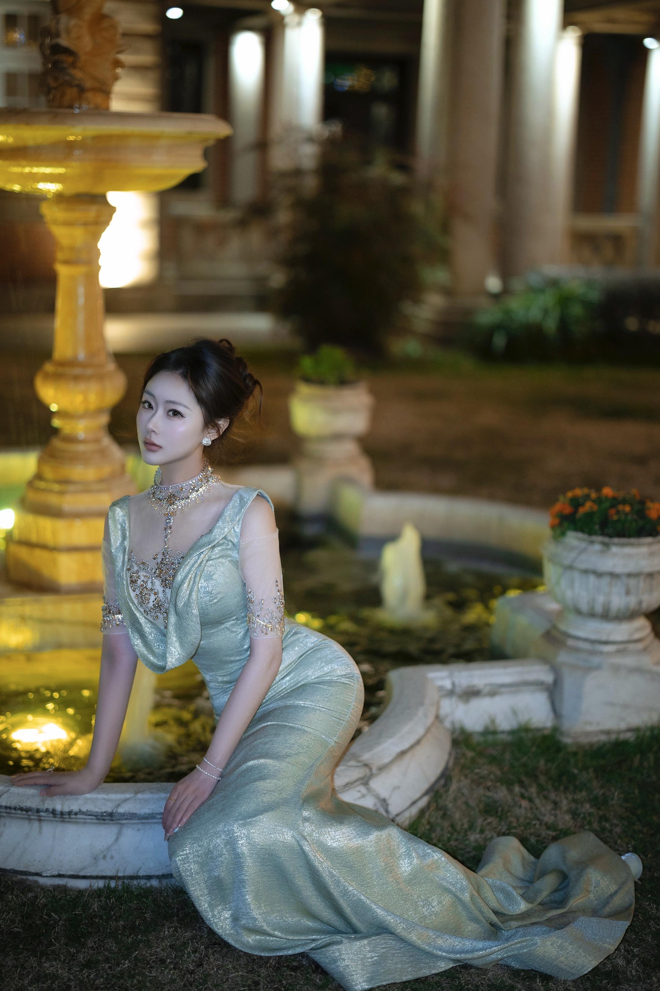 愿我们都永远不会在爱里体会破碎。