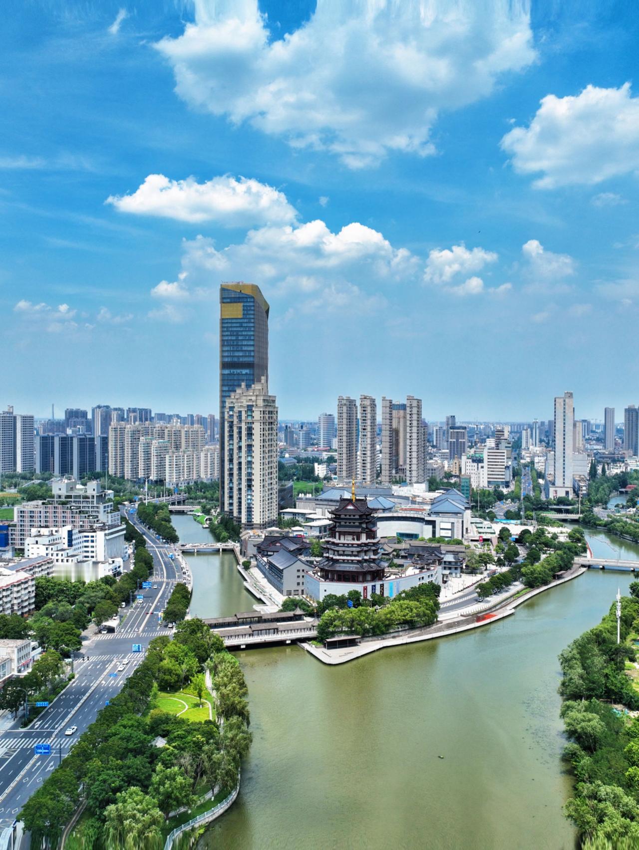 中国盐城 宜居宜业 风景秀丽 空气优良 欢迎大家来到盐城 盐城 我们如此热爱盐城