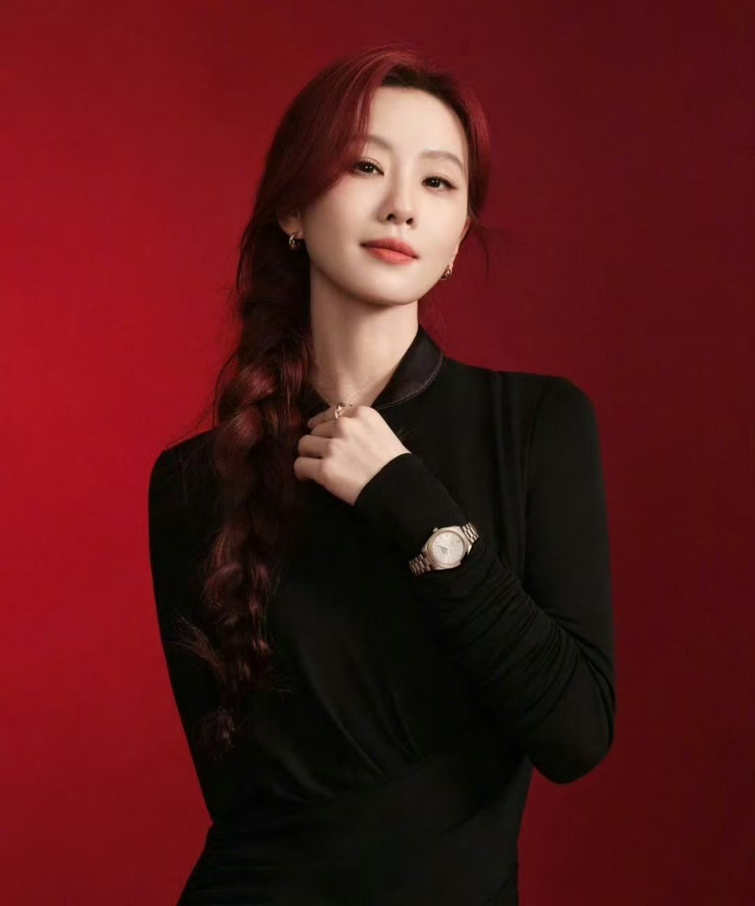 网传杨幂刘诗诗唐嫣都去W盛典杨幂刘诗诗唐嫣或出席W年度盛典哇，又有好多美女可以看