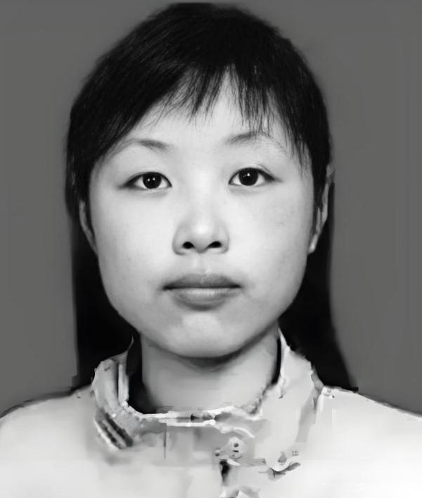 2008年，汶川地震，四川一21岁女教师被埋进废墟，身体断成三截，救援人员赶到时