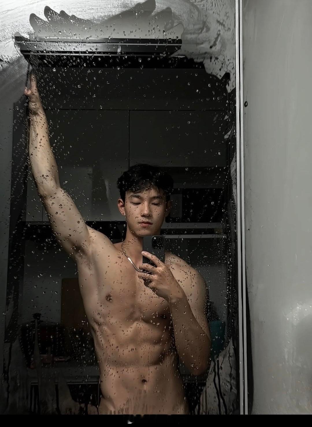 阿睿 