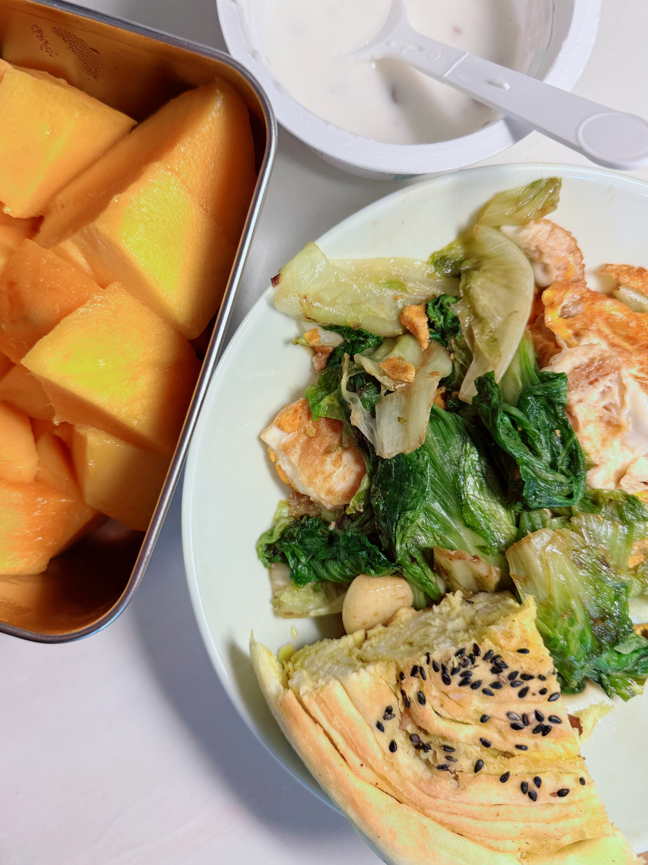 熬穿了 吃完早饭就去睡 ​​​