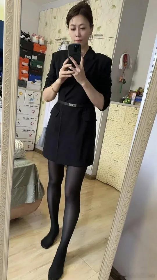 穿搭时尚穿搭今天穿什么ootd 黑色套装太休闲了吧 