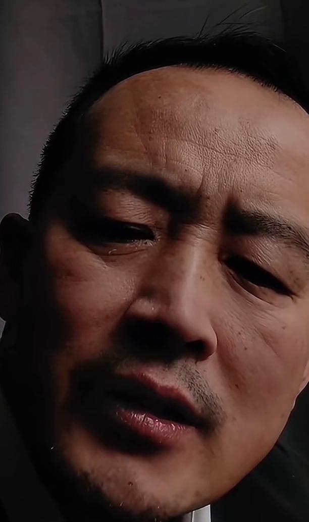 既得利益者是不会沟通的，因为他已经获利了，没有沟通的必要。沟通的目的是让他让度出