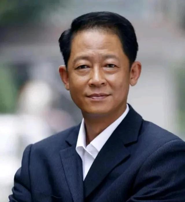 一次，记者问王志文：“为啥拒演马老师？”王志文笑：“马老师是谁，噢是他呀，我听说