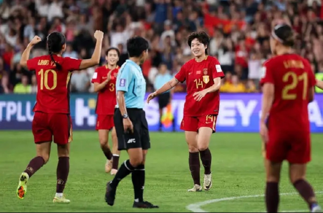 邵子钦破门、李晴潼梅开二度，亚洲杯中国女足3比0完胜乌兹别克斯坦中国女足亚洲杯两