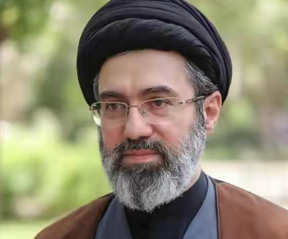 纽约时报披露了伊朗最高精神领袖的伤情，原来真的太严重了！ 
 
纽约时报这篇报道