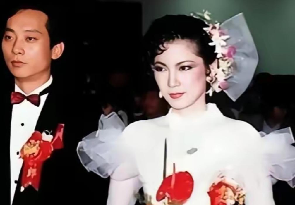 萧天润，1952年生在江西赣州一户农家。穷是真穷，但这哥们儿有一股狠劲。1970