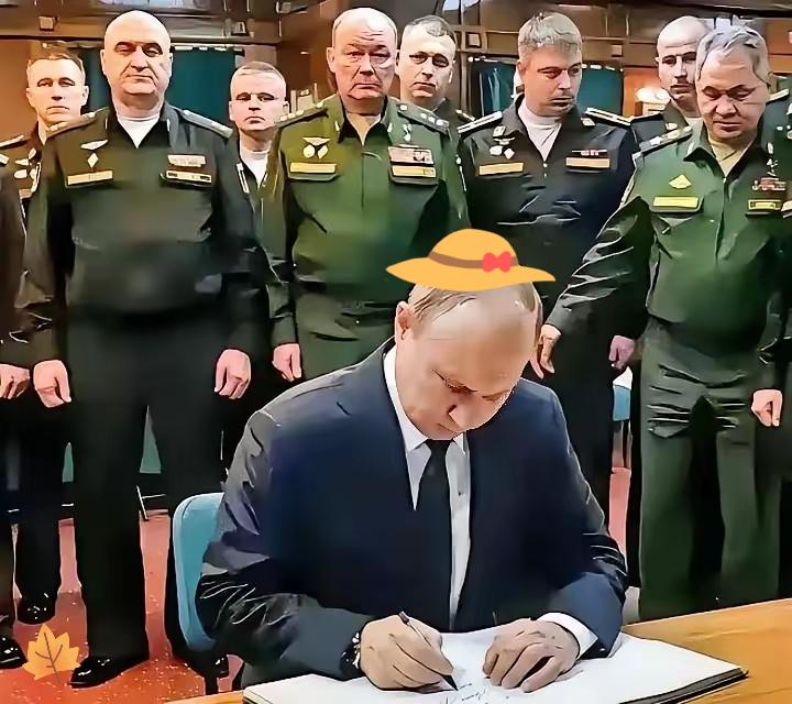 俄罗斯国防部传来大消息！
4月16日，俄罗斯国防部突然扔了个大消息，宣布对乌克兰