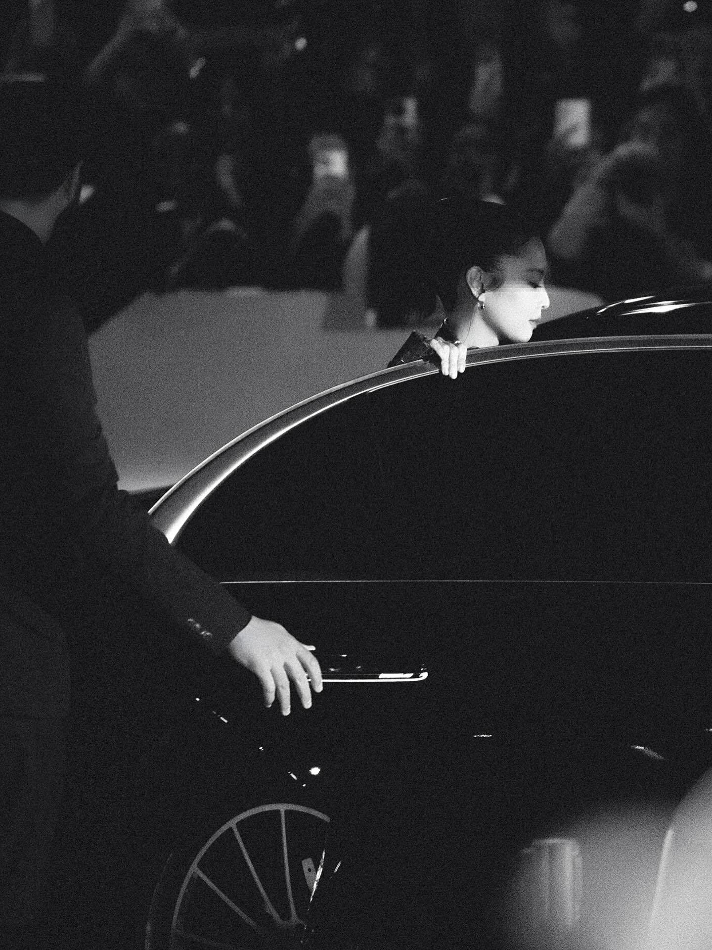 JENNIE x CHANEL ｜巴黎秀场的大明星 📸：Chen Yin 时装