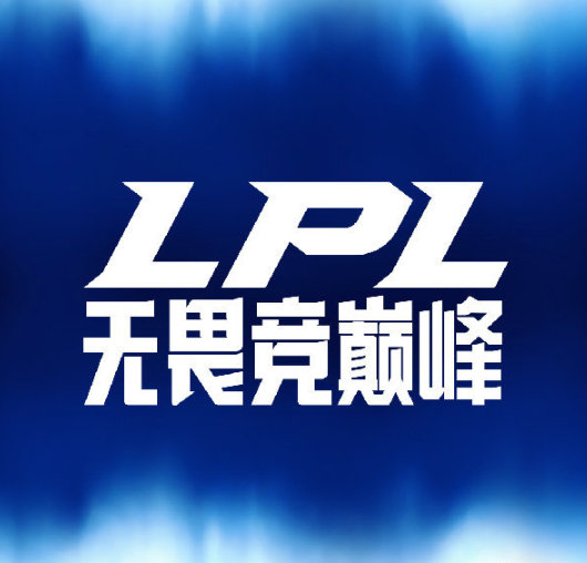 为什么在谈论到混子和老五的时候人们总会忽略crown和lwx明明这两个人才是给“