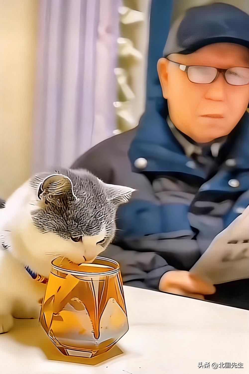 晚年再婚，如何“自爱”？三个条件如果能接受，才能共度余生。

第一，钱AA，自己