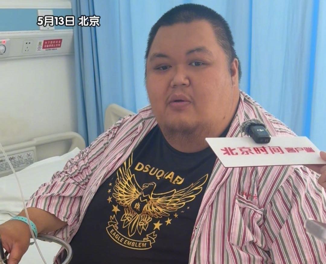 北京一位35岁的王先生，曾经是一名飞机维修师，却因为体重失控达到了惊人的512斤