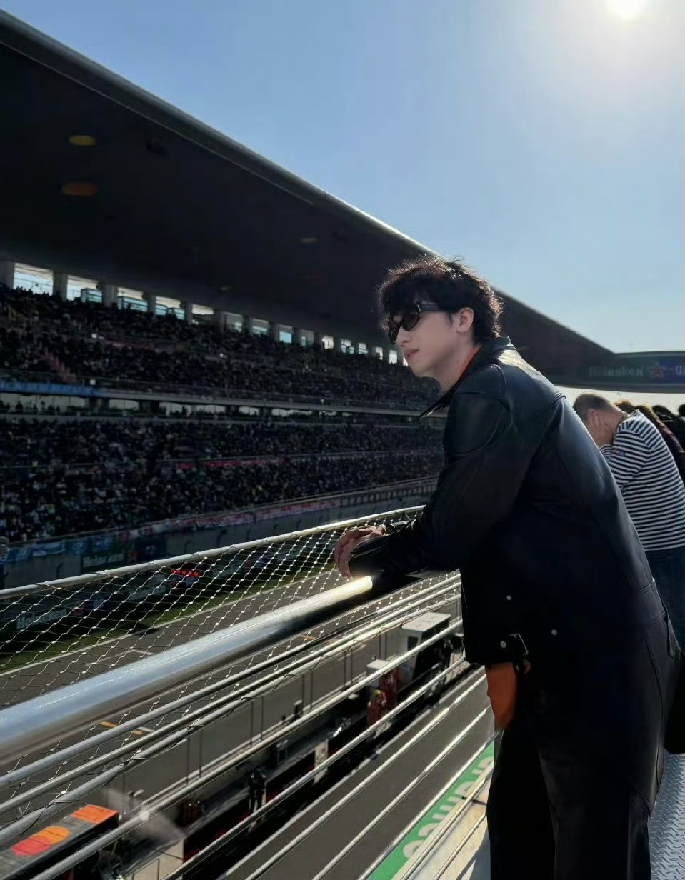 初代田栩宁梓渝发糖？黄景瑜 许魏洲