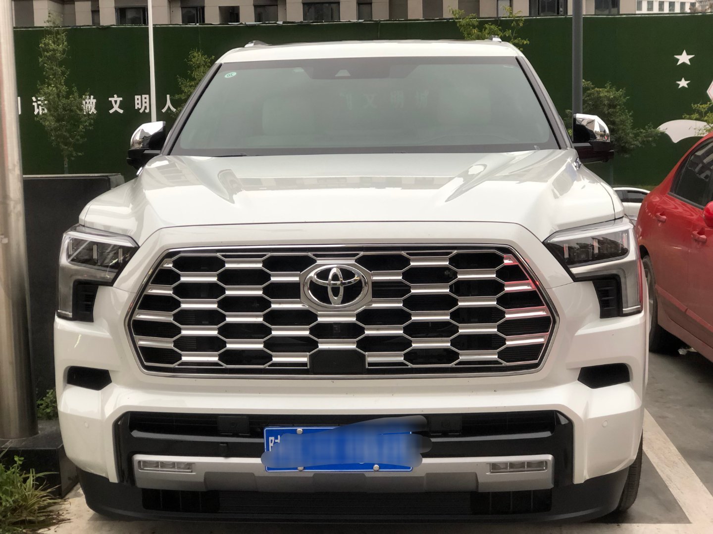 汽车汽车街拍我与汽车的日常丰田丰田红杉 丰田红杉 安康