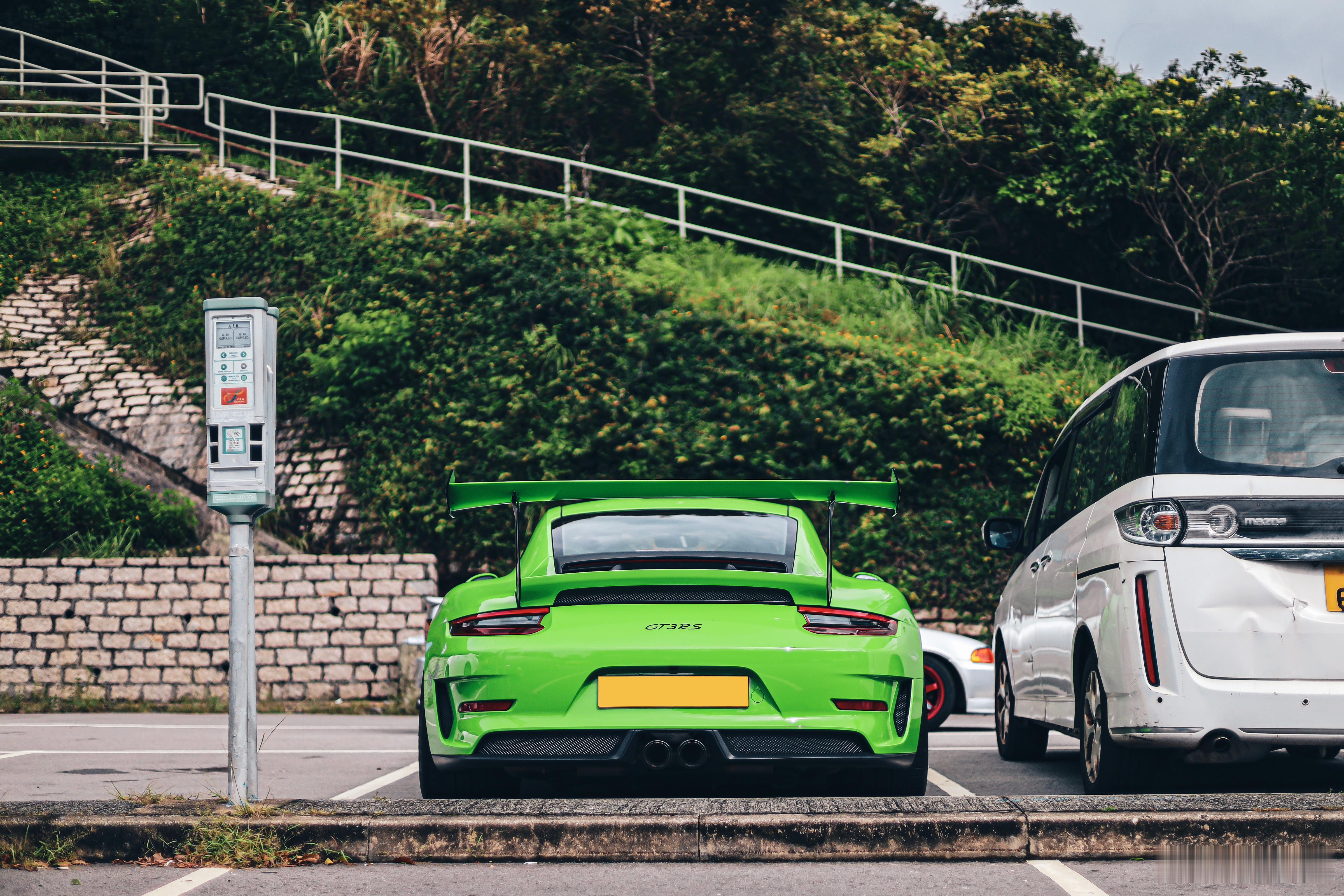 BBS e07 GT3RS已经够下本了但没想到后轮直接干到了345的cup2，原