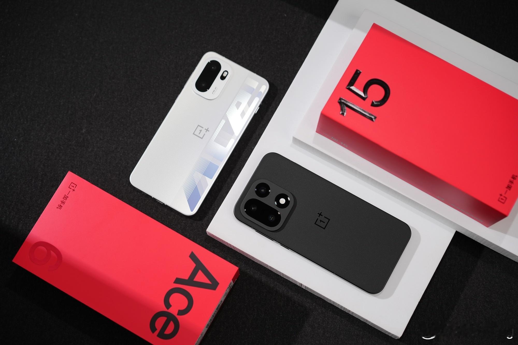 分享几张一加15｜Ace 6图赏：先说一下，一加15作为行业首部“性能Ultra