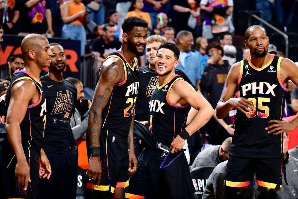 *今天是最疯狂、最不可思议的时刻！菲尼克斯太阳队在主场上演了一出惊天大逆转的好戏