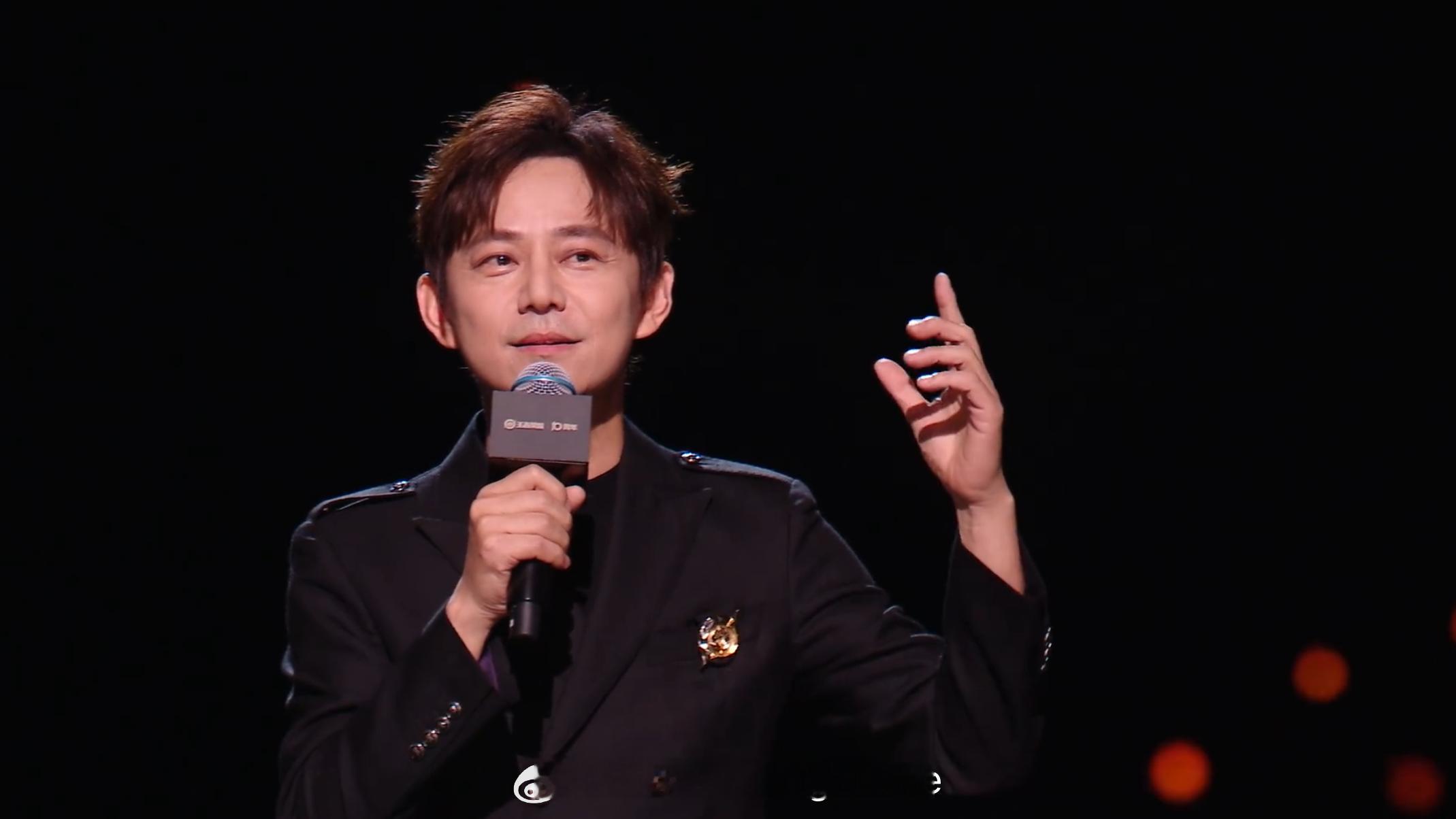 王者荣耀十周年共创之夜是何炅自2022年《你好星期六》开播以来主持的第一个没有芒