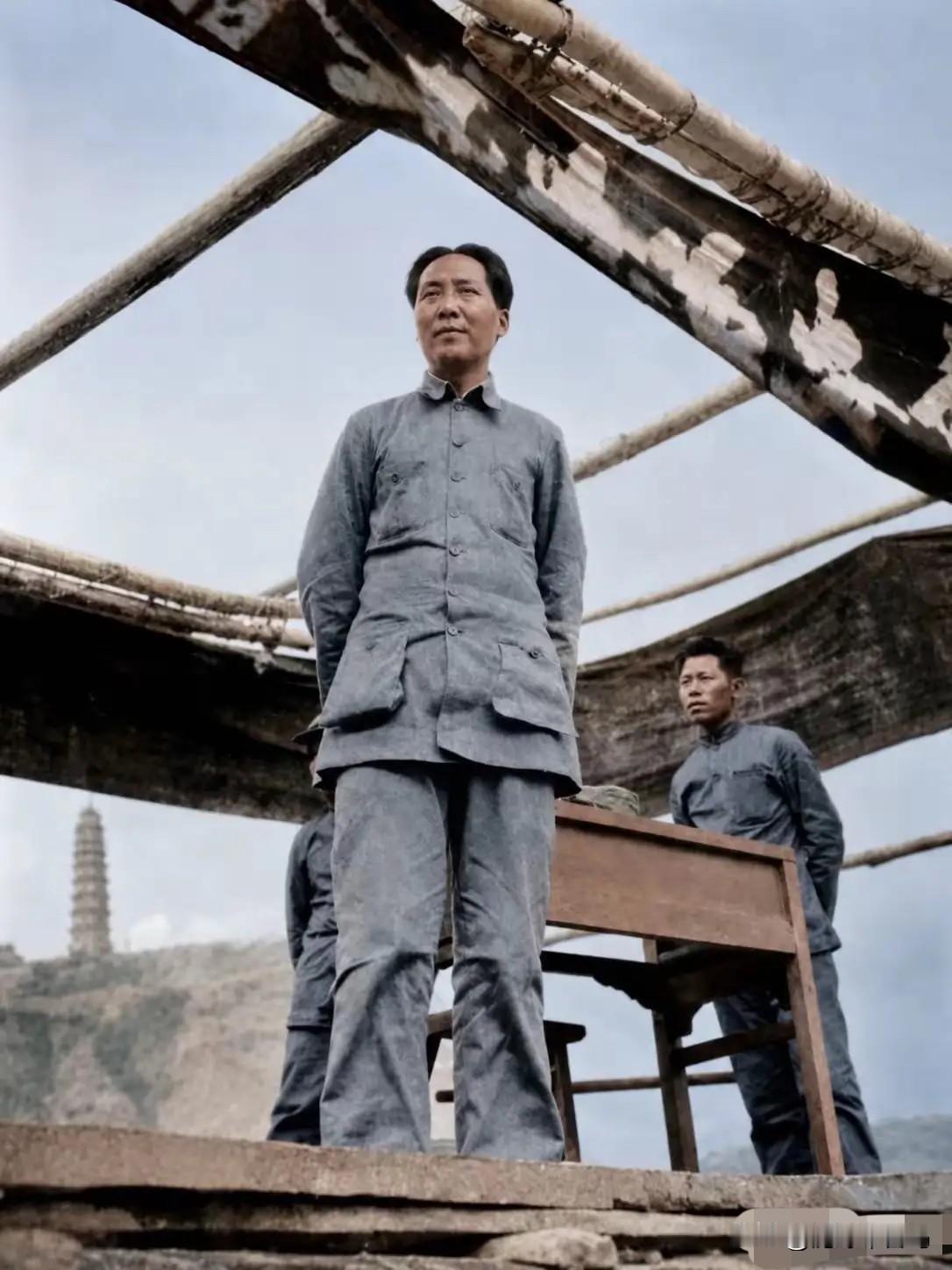 他，是我们永远的伟人！
