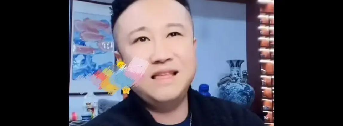 你以为你在看戏，其实你才是戏的一部分。
玩皮哥对着镜头承认：这两年关于老郑的“权