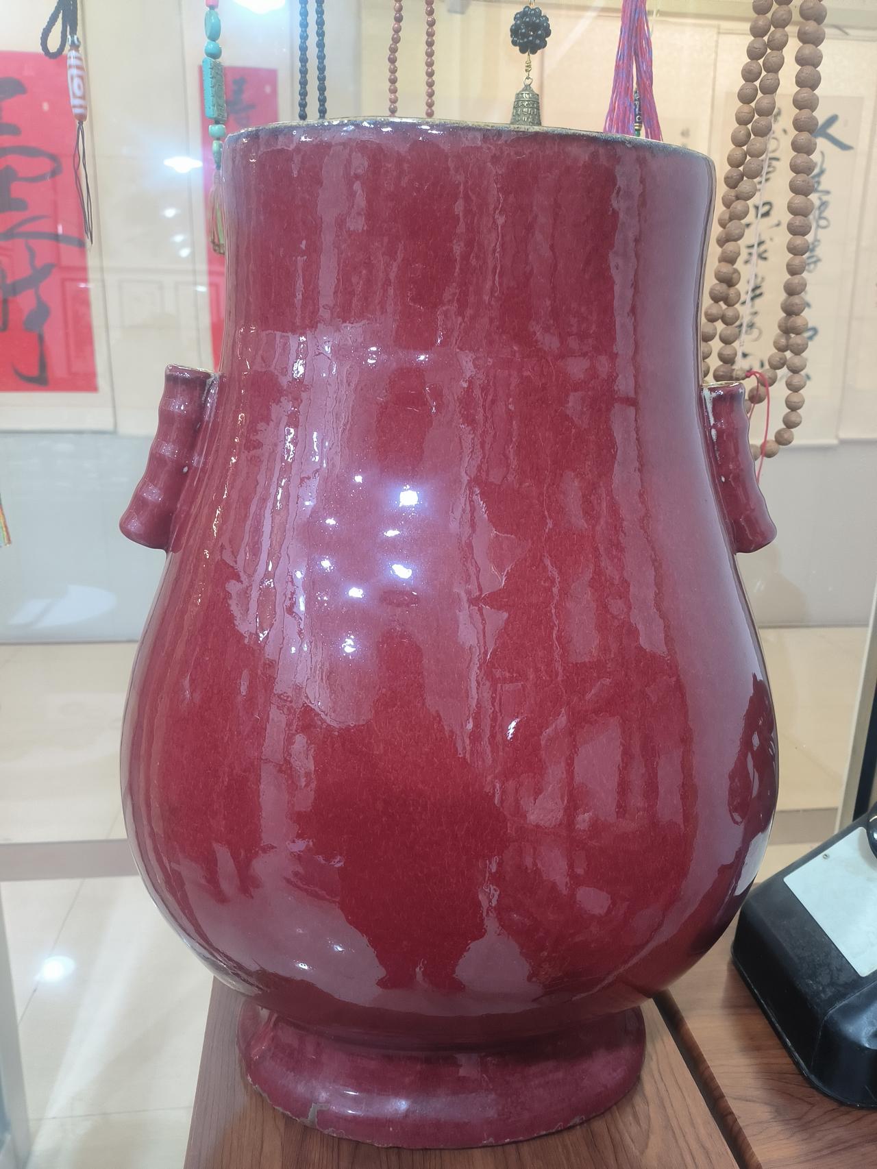 朋友文化店展出很多精品，大件小件古件都是原件。特别是赤峰红山玉居多。最近金价银价