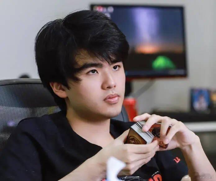 RNGlwx1-15？此次RNG对战BLG的时候四把比赛一共取得了1-15的战绩