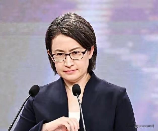 这是萧美琴最后的“晚餐“。
别看她此刻从从容容，潇潇洒洒，过几天她将是，匆匆忙忙