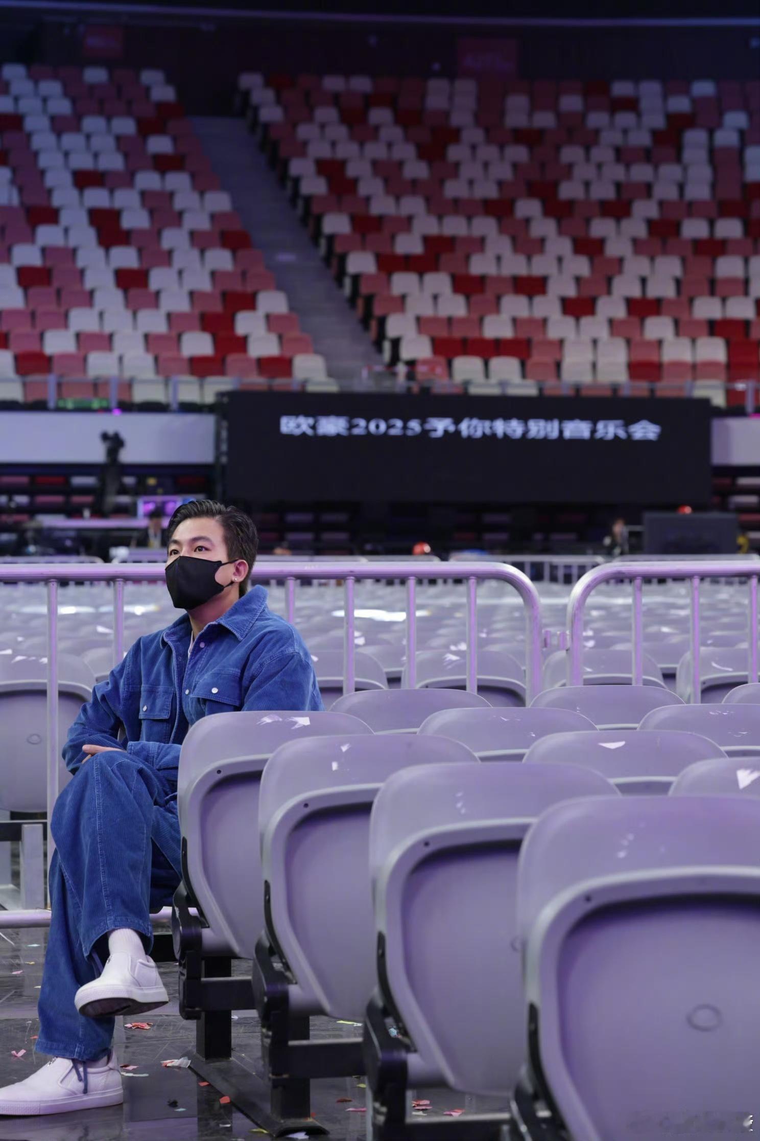 欧豪唱歌还得是看现场 看完所有花絮我悟了：的现场绝对是“耳机体验卡”的Pro M