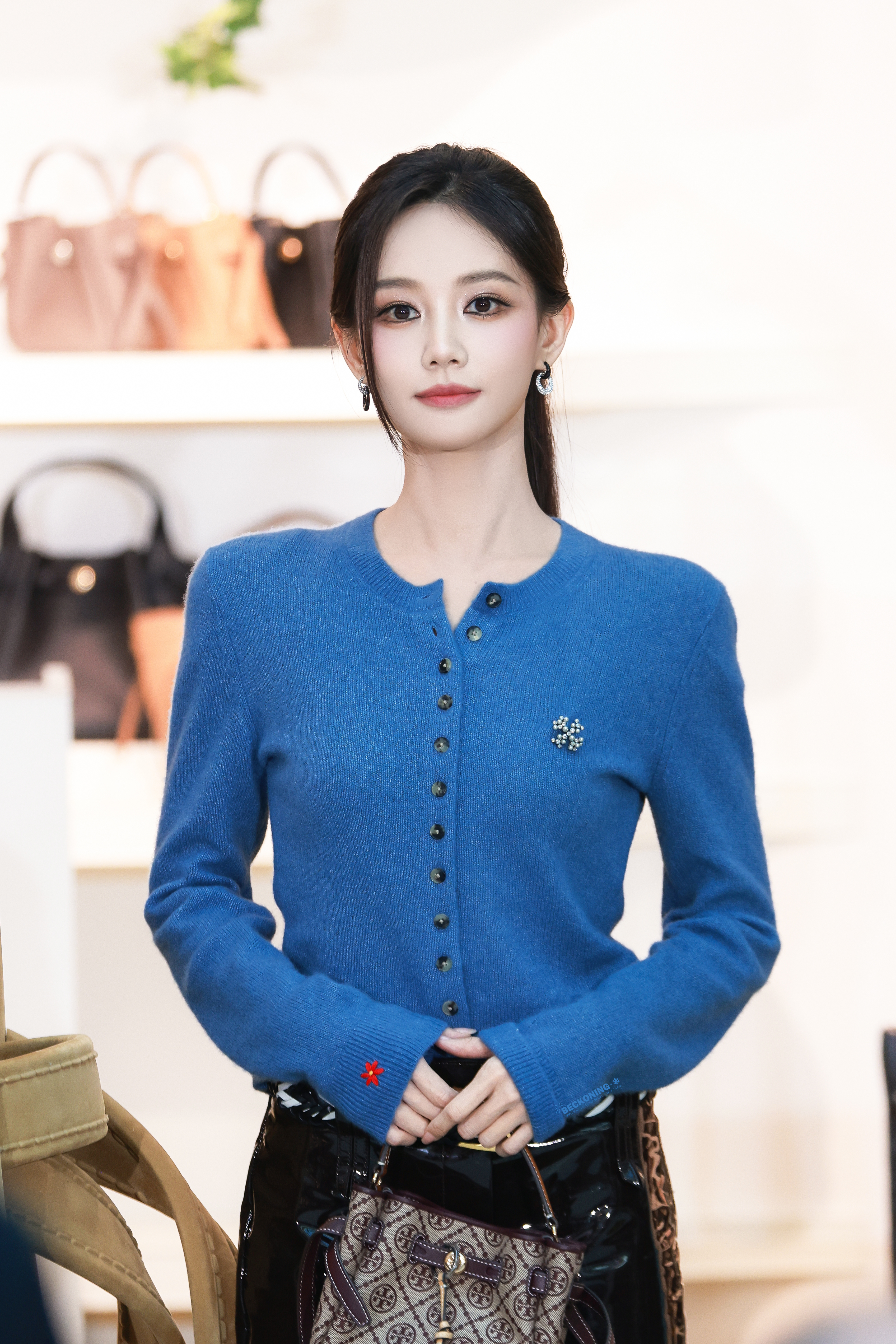 𝟐𝟔𝟏𝟎𝟏𝟑TORY BURCH（待编辑李一桐[超话]  -李一桐美