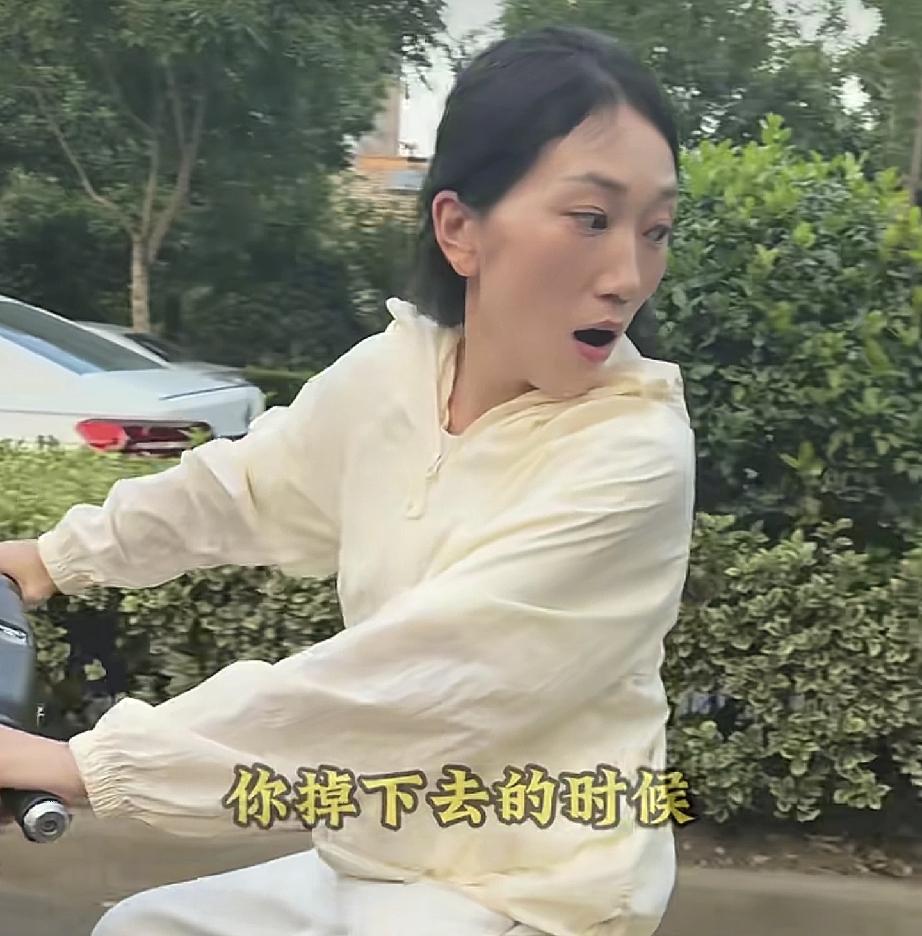 林丽又宣布带货了
今天直播林丽信心倍增

6月30号林丽发视频又宣布明天要直播带
