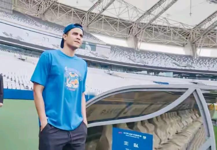 功勋回家[赞][玫瑰][比心]