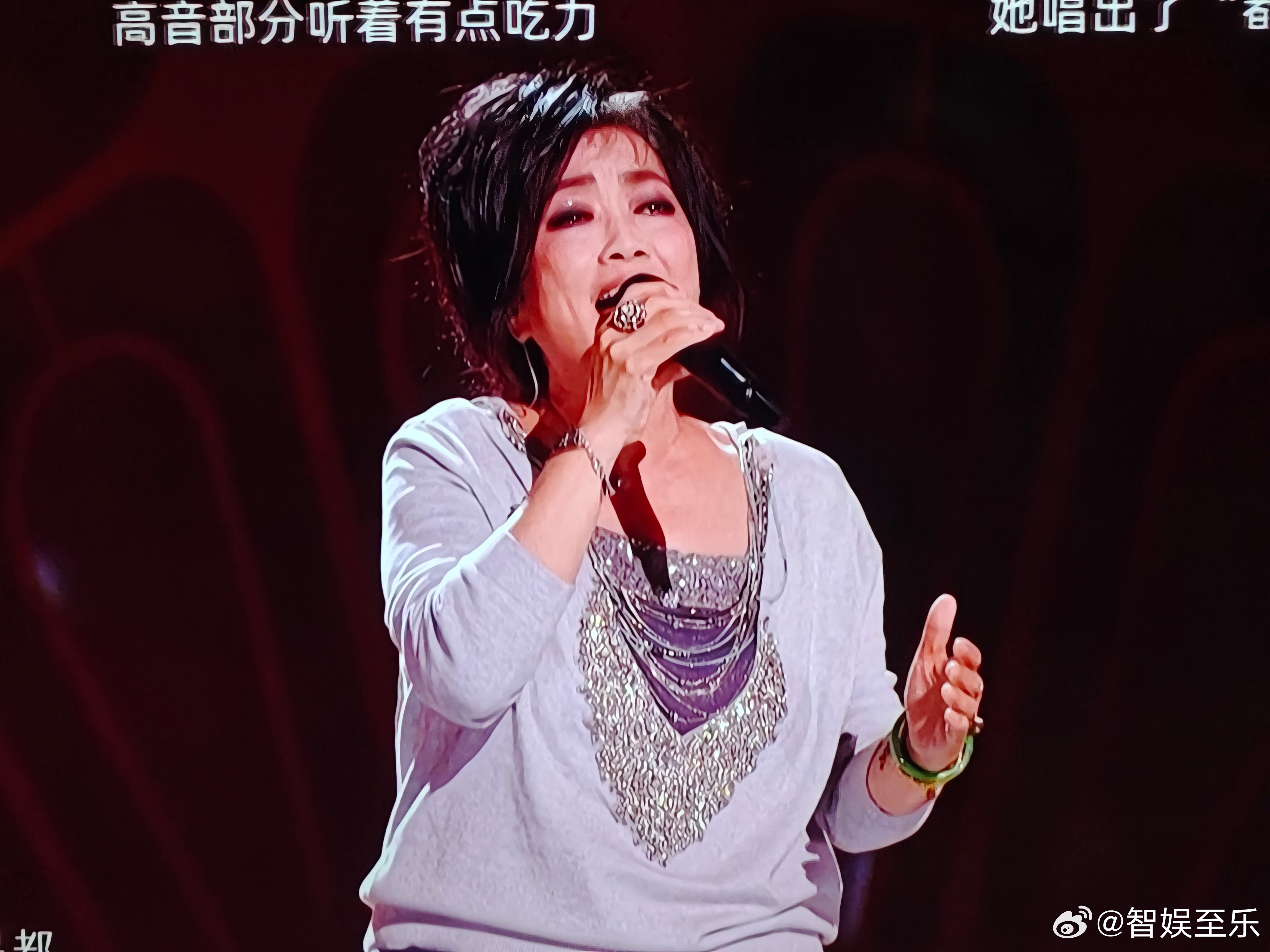 每到周五就是浪姐歌手话题刷屏热搜，但状况百出没啥兴趣围观。今天路过正好看到齐豫竞