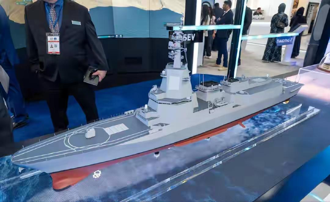 日本开工万吨大巡洋舰，彻底不装了！防御性海军就是幌子
 
2026年1月28日，