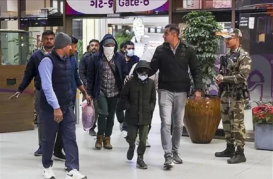 签证到期赖着不走？中国不是“免费养老院”
东方大国是个法治国家，法治精神要求我们