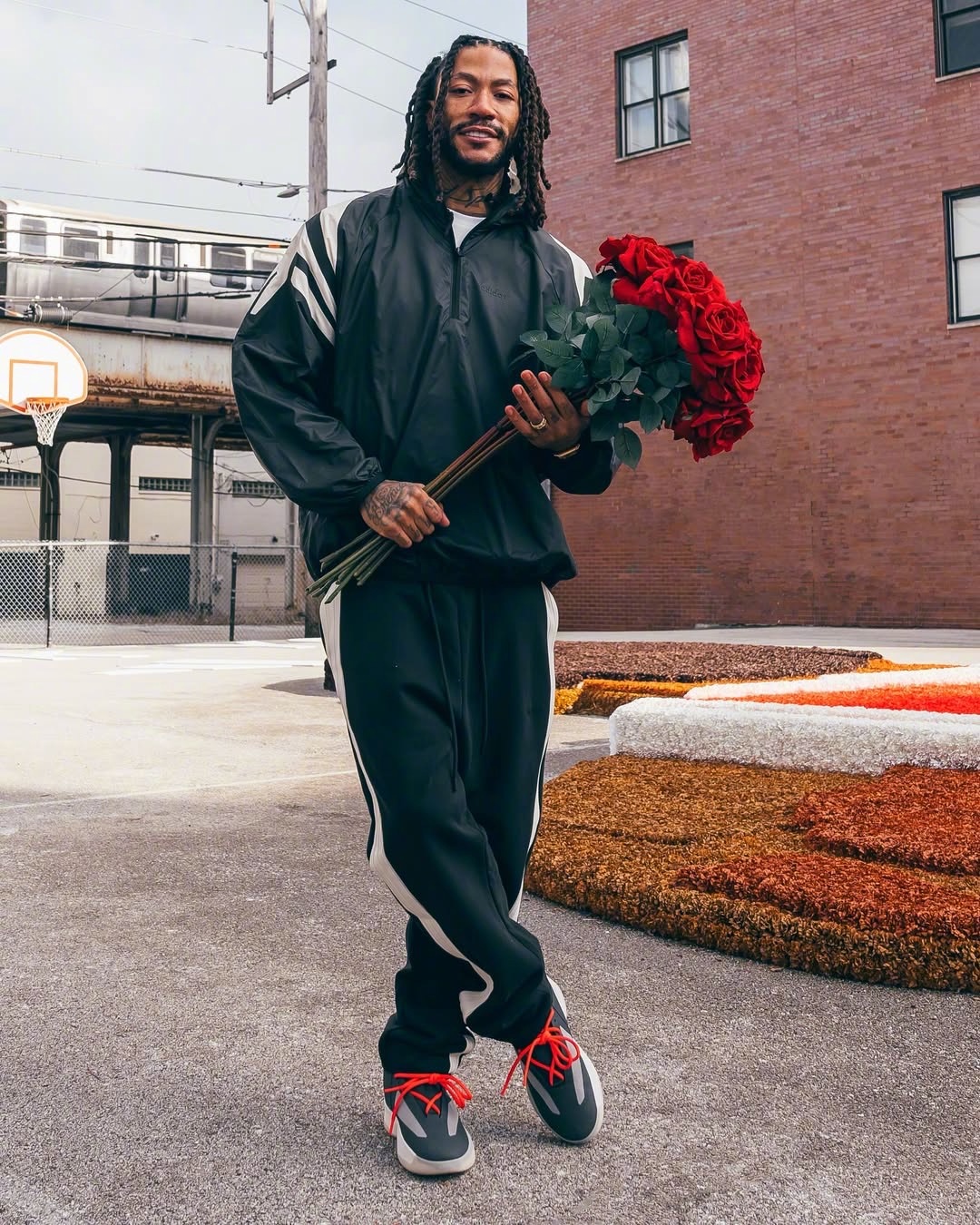 阿迪达斯正式发布了德里克·罗斯的 Fear of God Athletics I