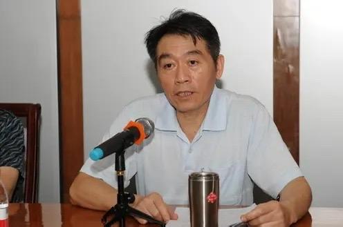 广西家长狂喜！每天2小时运动，竟让娃的近视率降了这么多！

“娃终于不用下课就闷