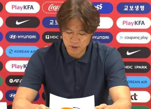 美加墨世界杯小组赛末轮韩国 0-1 南非，手握打平即出线优势爆冷输球，出线主动权