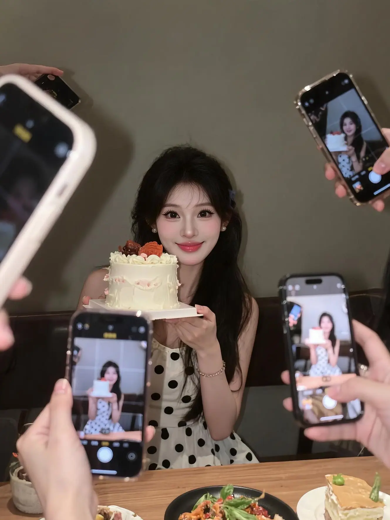 同款写真制作入口：   愿你永远被爱包围