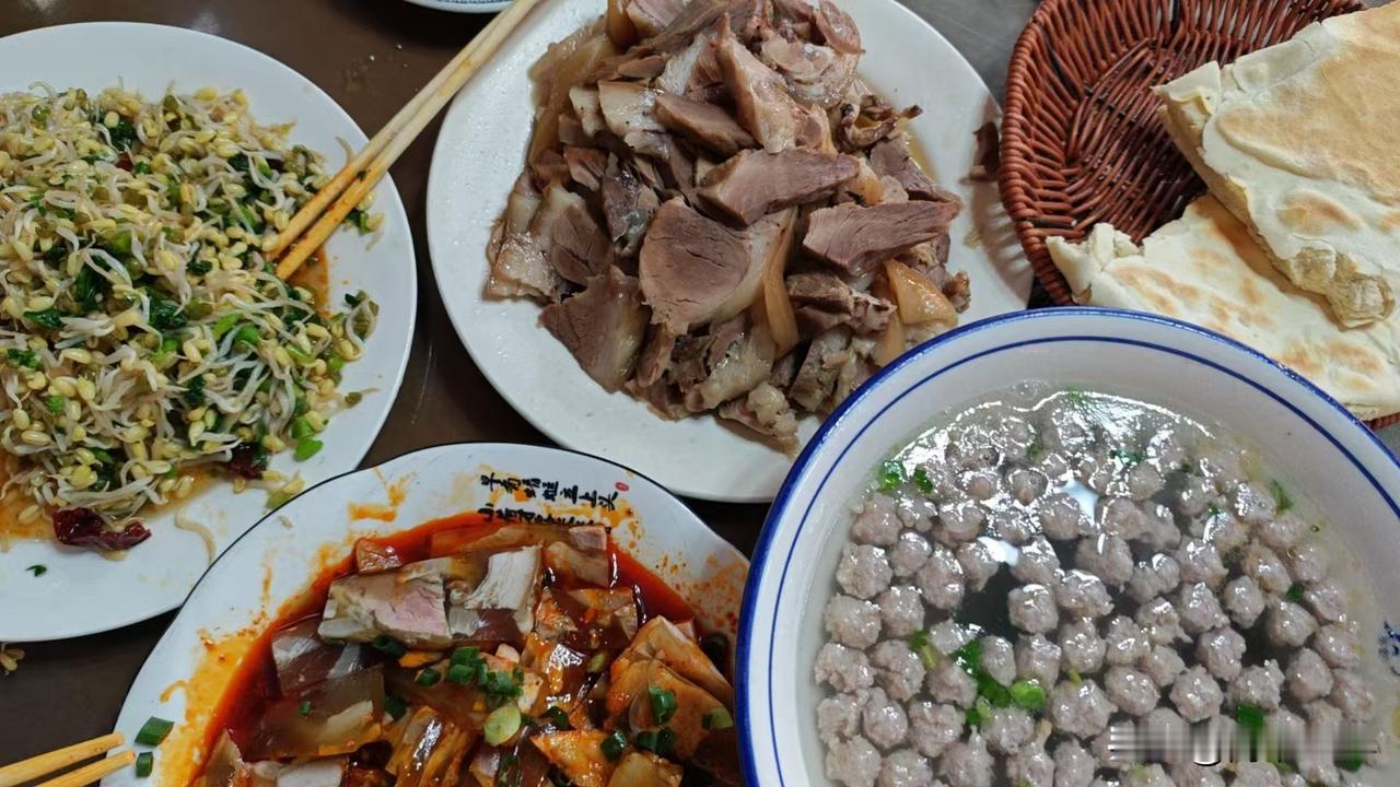 ，奢华。回程走泾阳，