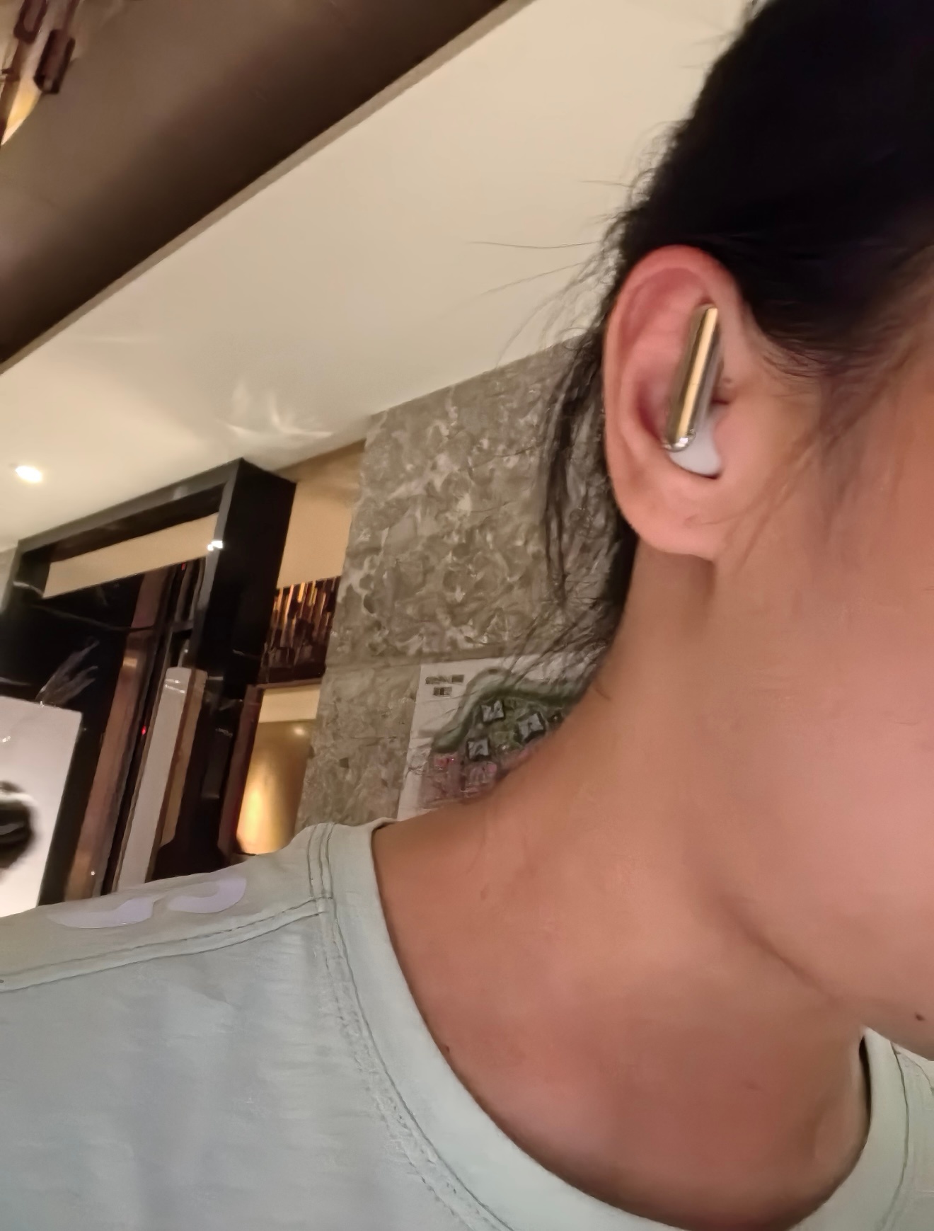 神马？活了一辈子现在才知道耳机的正确戴法！！！ 