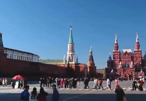 俄罗斯专家们频频暗示中国：当年苏联帮过中国，希望你们不忘恩情，投桃报李。

最近