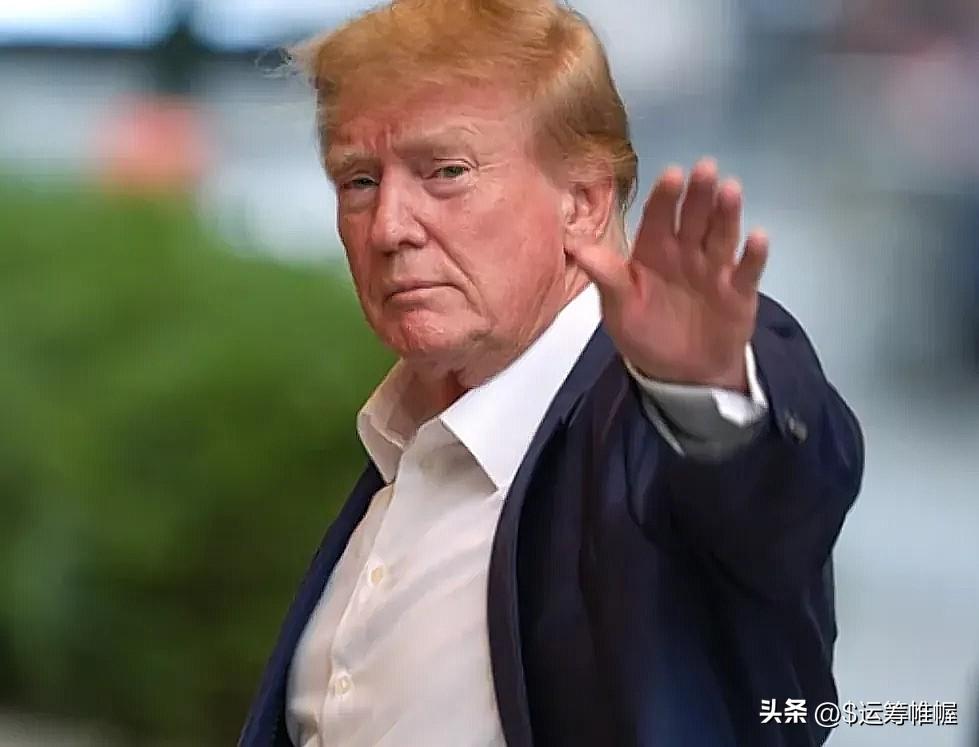 特朗普曾再次通告全球：台湾问题是中国自己的问题，美国尊重中国的任何一个举动，中国