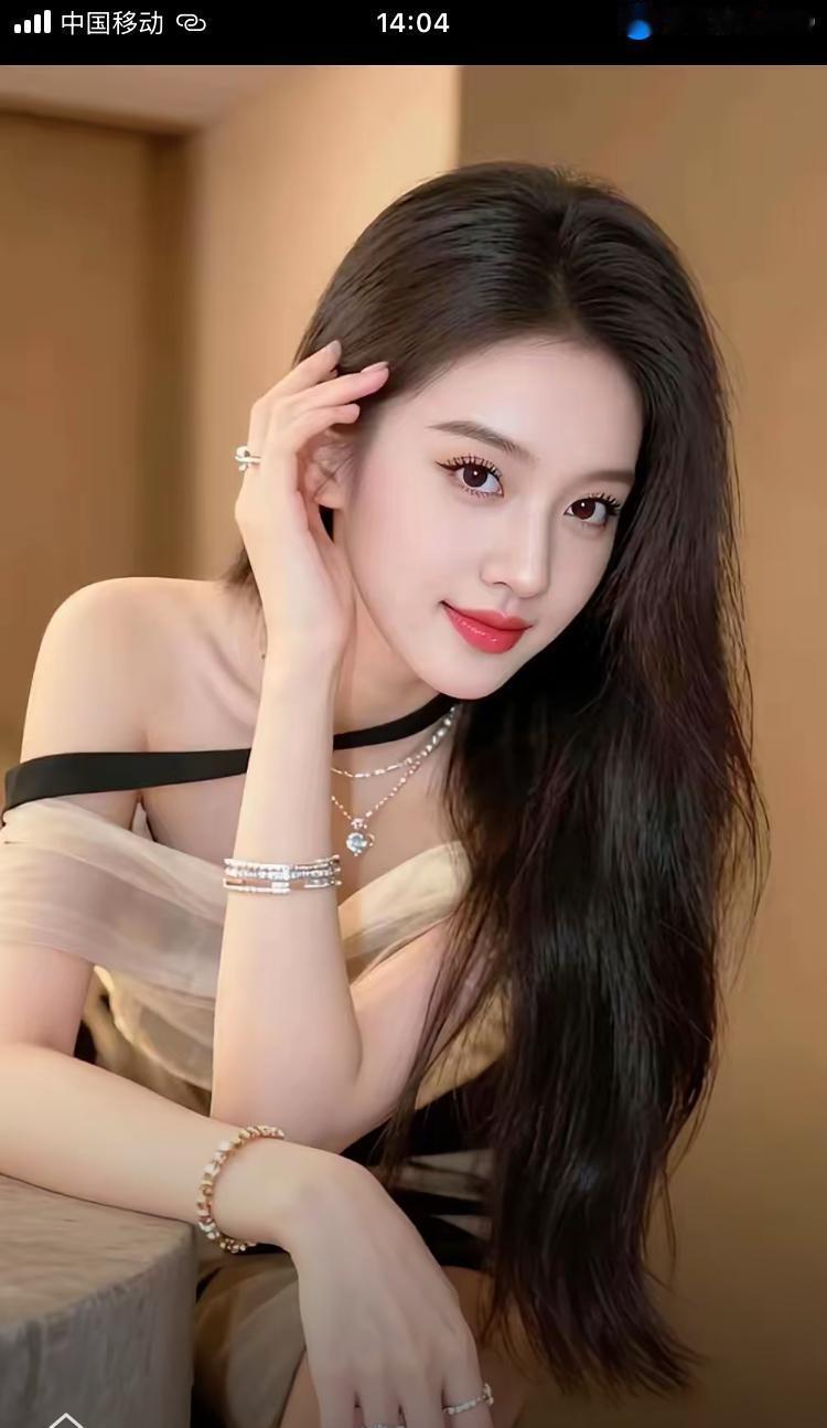 演艺圈从不缺“红毯定海神针”，缺的是能把流量变现为奖杯的实力派。
钟楚曦凭借《爱