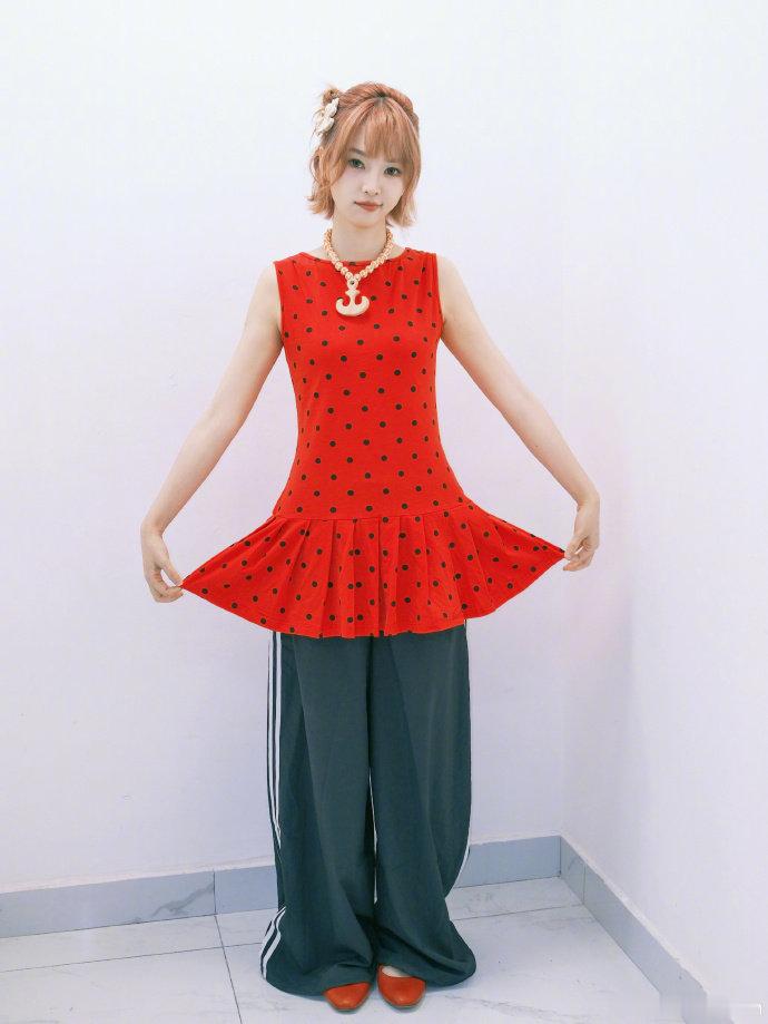 黄灿灿试图混过这个wave 黄灿灿练舞日常太有梗，就算想偷懒也不忘认真拿下每个动