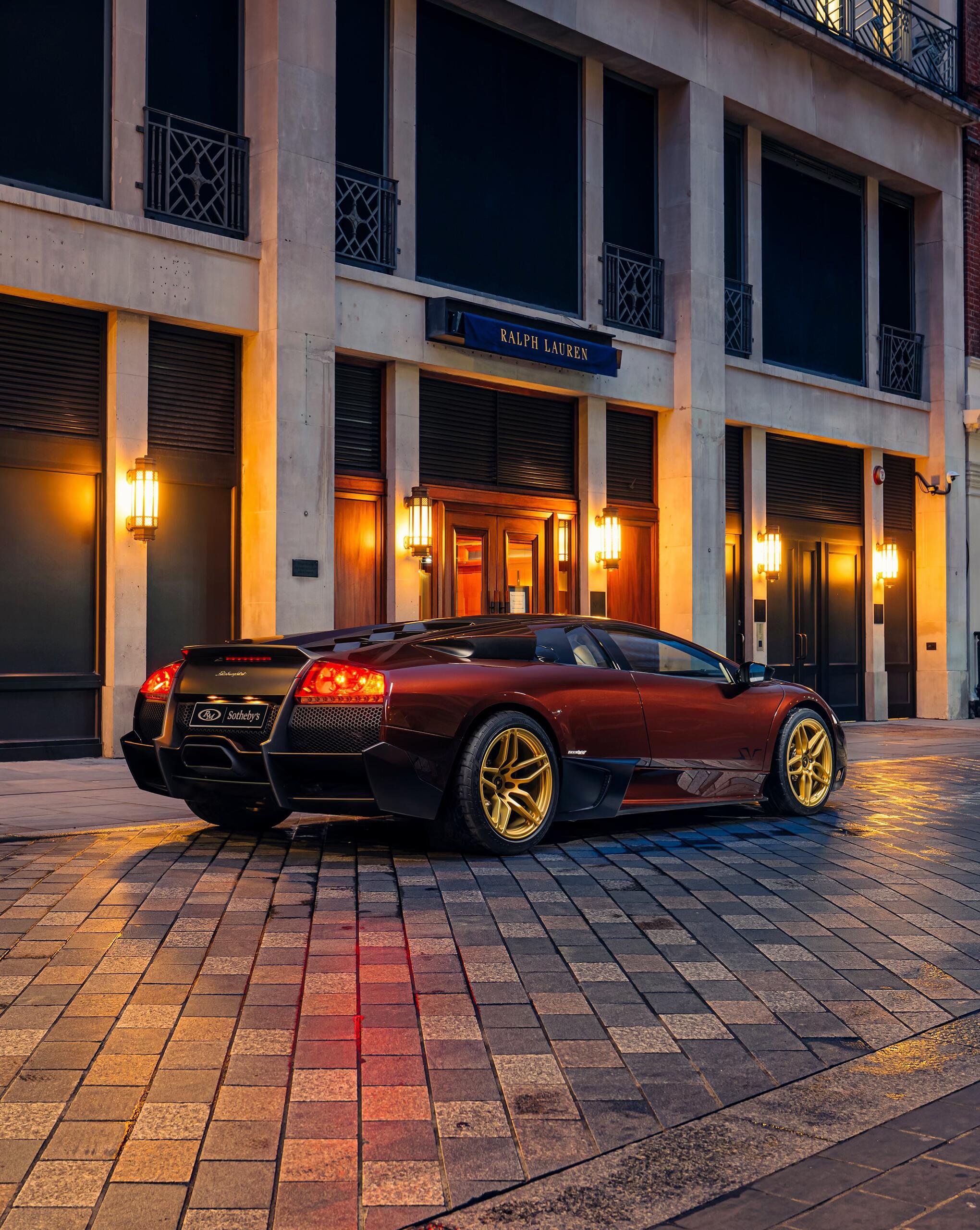 【华丽的入场券—兰博基尼 Murciélago SuperVeloce】在兰博基