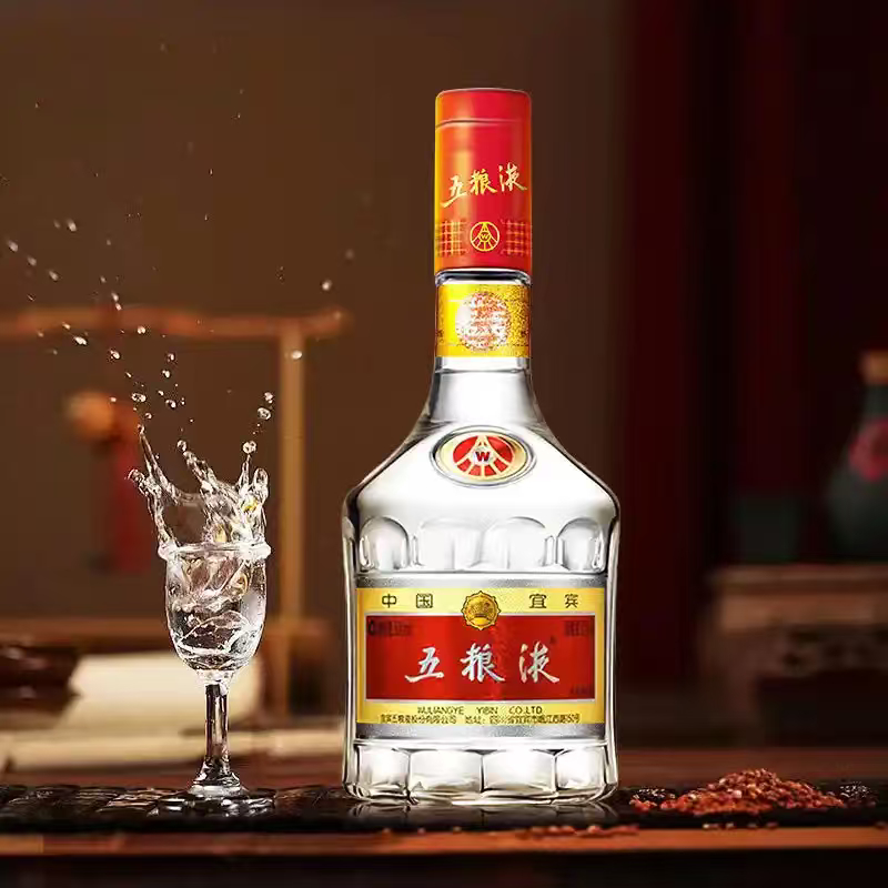 曝杨幂金鹰奖掉提这部年代剧让杨幂完成转型突破，宁绣绣的角色深入人心，剧集口碑热度