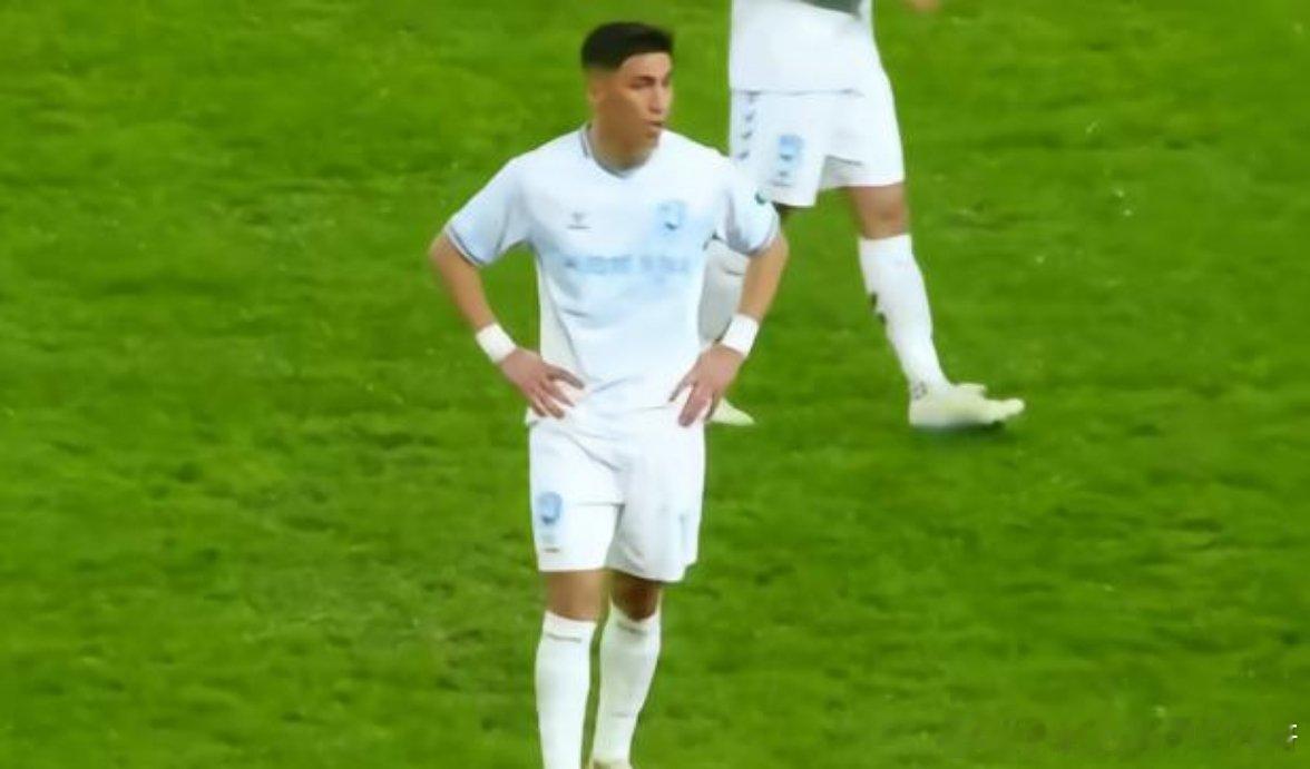 北京时间4月24日，中足联官方发布公告，兰州陇原竞技后卫阿巴别克热比赛中严重犯规