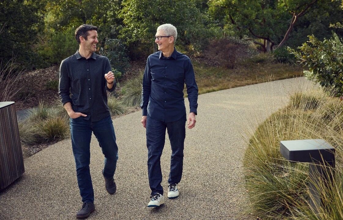 苹果新任CEO特努斯是谁库克要卸任并不稀奇，传闻一直都有，毕竟也到了65岁的年龄